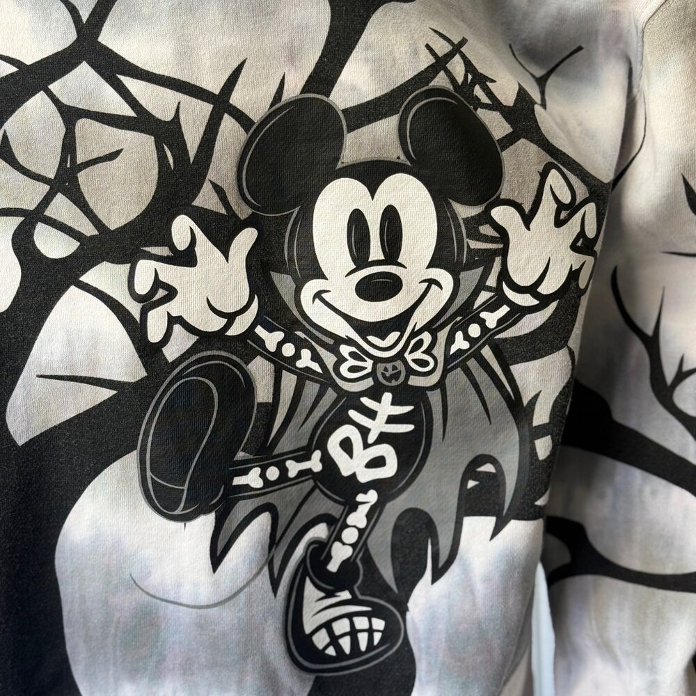 Disney Sweatshirt Womens Small Gray Black Cotton Blend Halloween Crew Neck - Picture 4 of 10